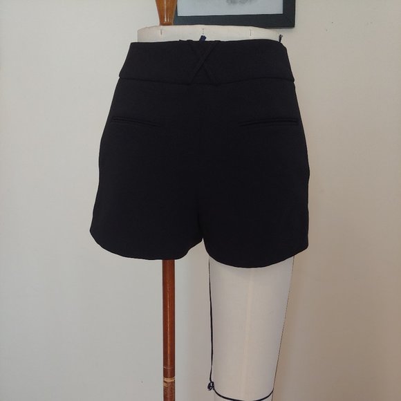 Halston Heritage double-faced crepe shorts - Picture 3 of 5